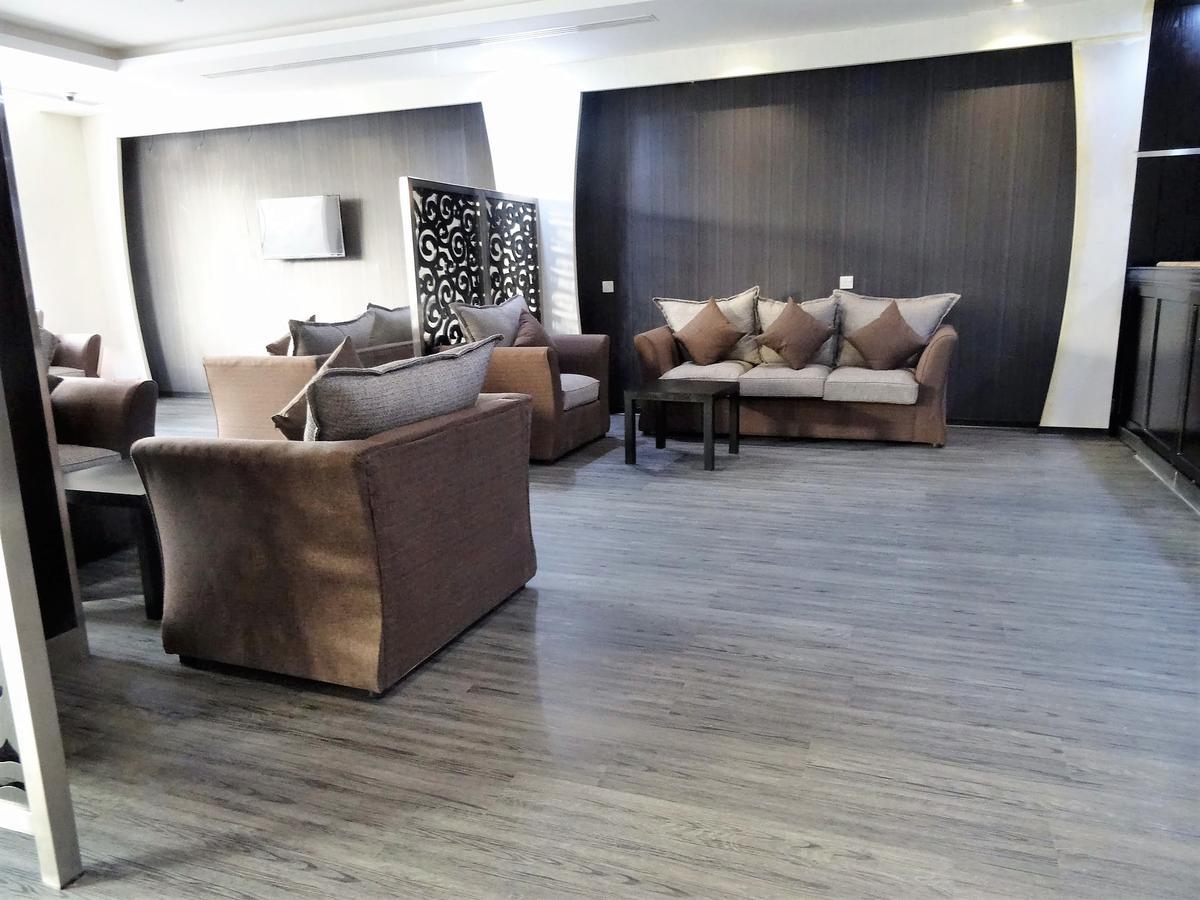 Dar Hashim Hotel Suites - Al Sahafa Эр-Рияд Экстерьер фото