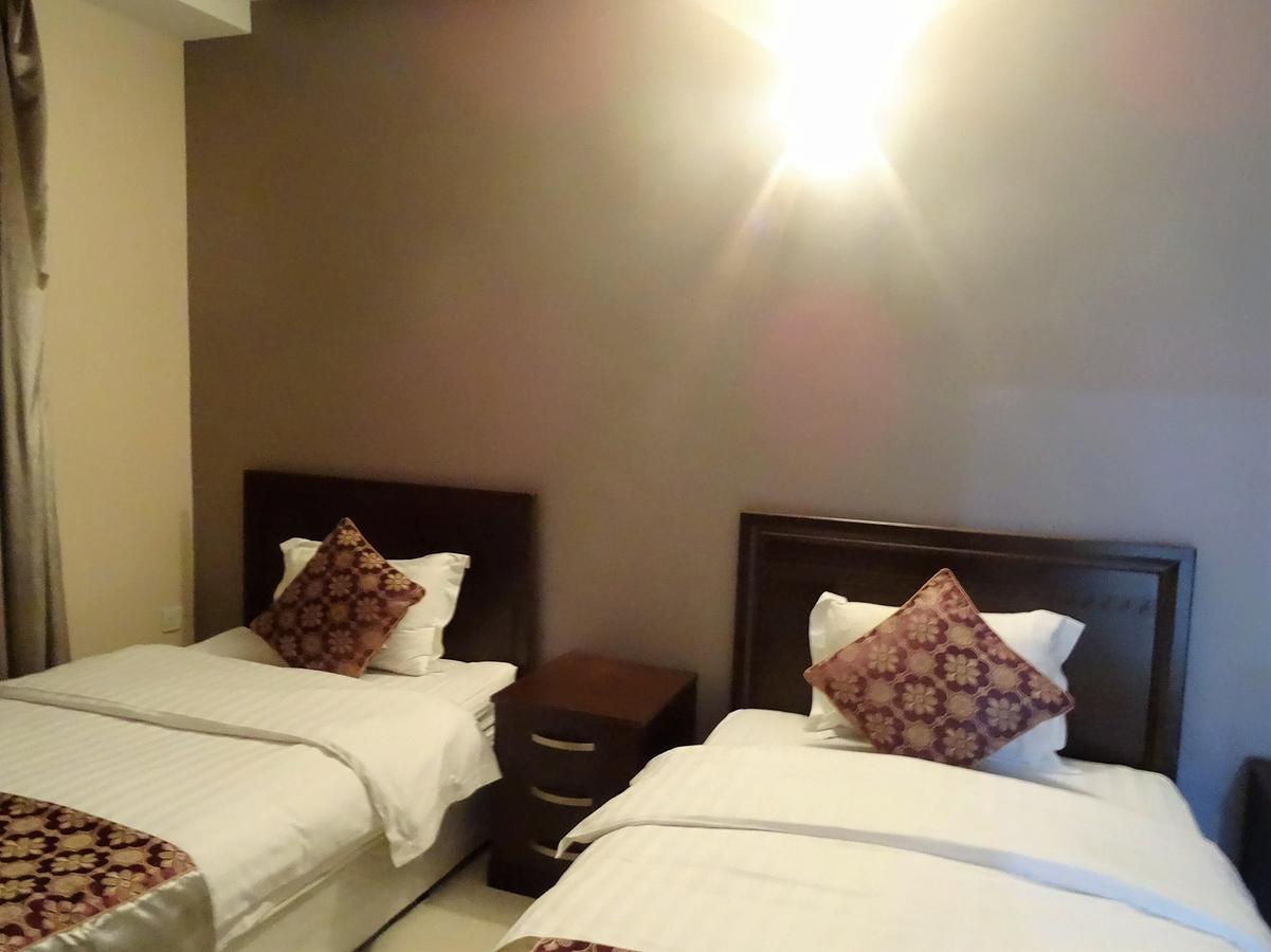 Dar Hashim Hotel Suites - Al Sahafa Эр-Рияд Экстерьер фото